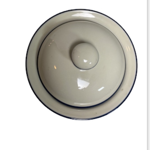 NWOT Lenox Chinastone Poppies on Blue Sugar Bowl & Lid - Picture 3 of 7